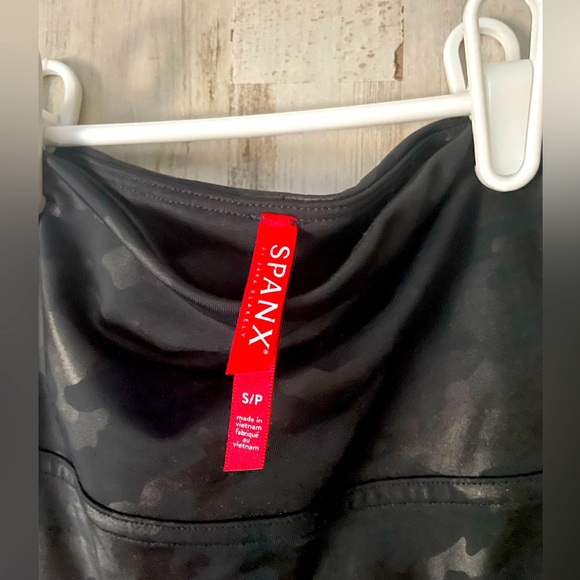 Spanx Camo Leggings - Picture 5 of 5